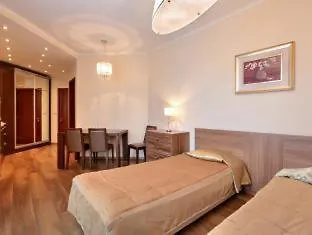 Апарт-отель Golden Line 4*