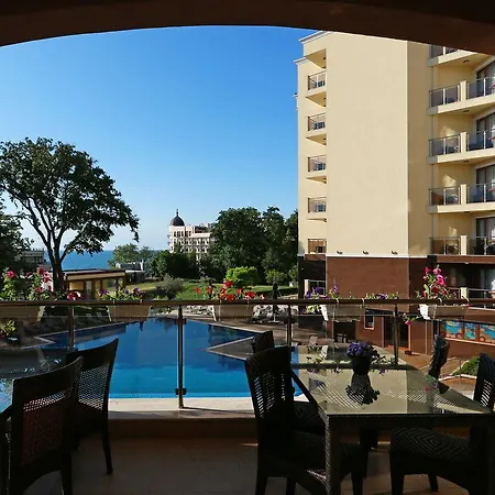 Golden Line Apartahotel Golden Sands