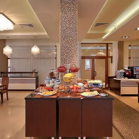 Golden Line Apartahotel 4*