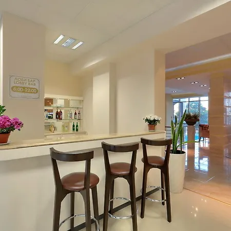 Golden Line Apartahotel