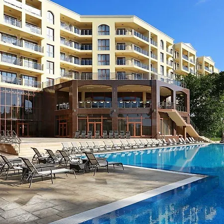 Golden Line Apartahotel