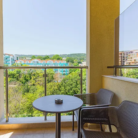 Apartahotel Golden Line Golden Sands