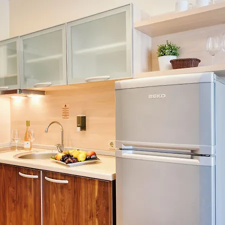 Apartahotel Golden Line 4*