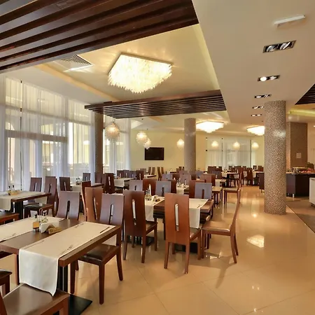 Golden Line Apartahotel