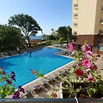 Ξενοδοχείο με διαμερίσματα Golden Line Golden Sands