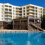Golden Line Apartahotel
