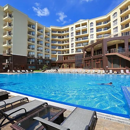 голдън лайн Апартхотел 4*