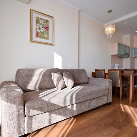 Hotel apartamentowy Golden Line 4*
