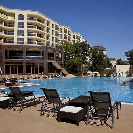Apart-hotel Golden Line